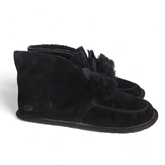 UGG Kallen Suede Moc Toe Pom Pop Suede Ankle Booties Black 1017541 Women's 7 - Picture 4 of 12